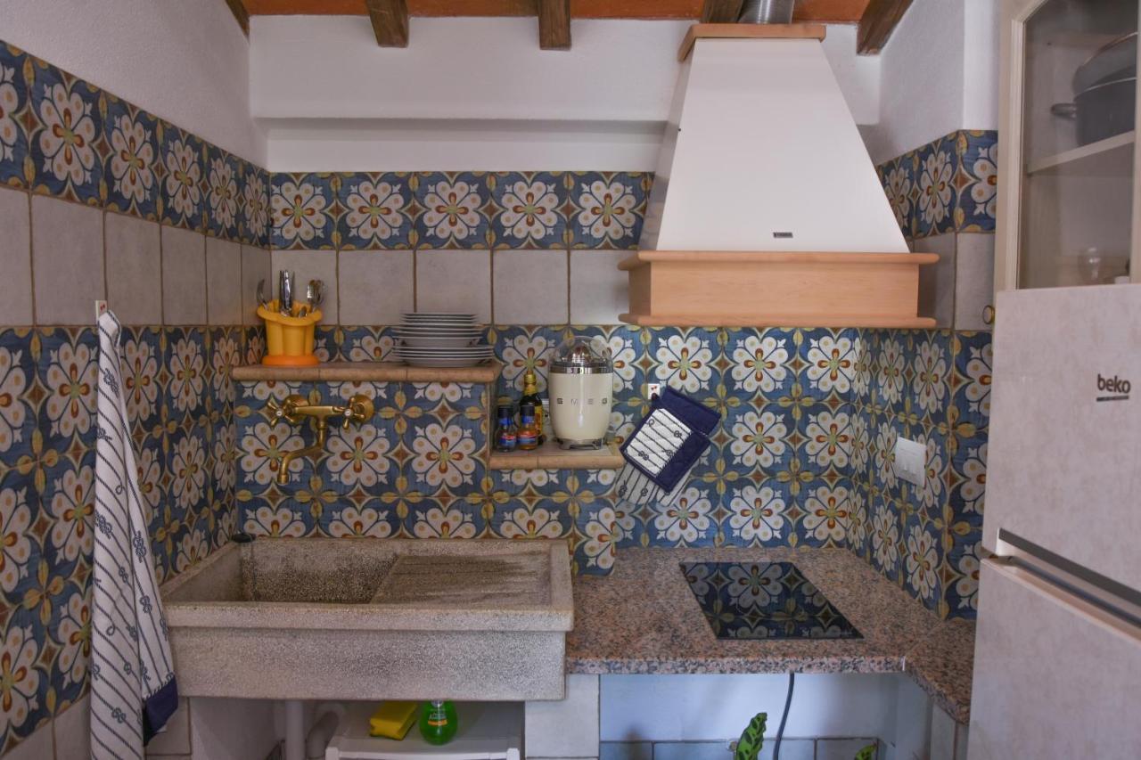 Elba Borgo Di Latrano Apartman Magazzini  Kültér fotó