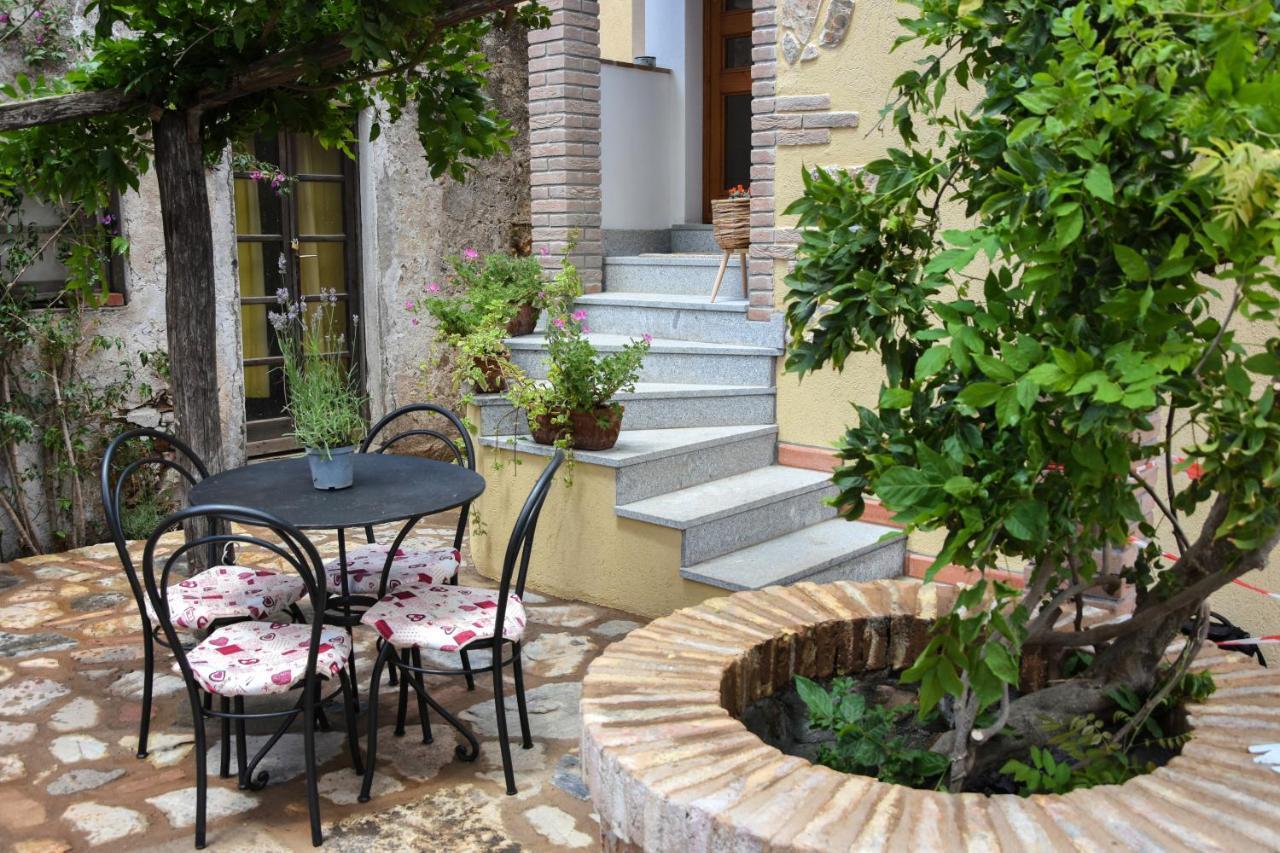 Elba Borgo Di Latrano Apartman Magazzini  Kültér fotó