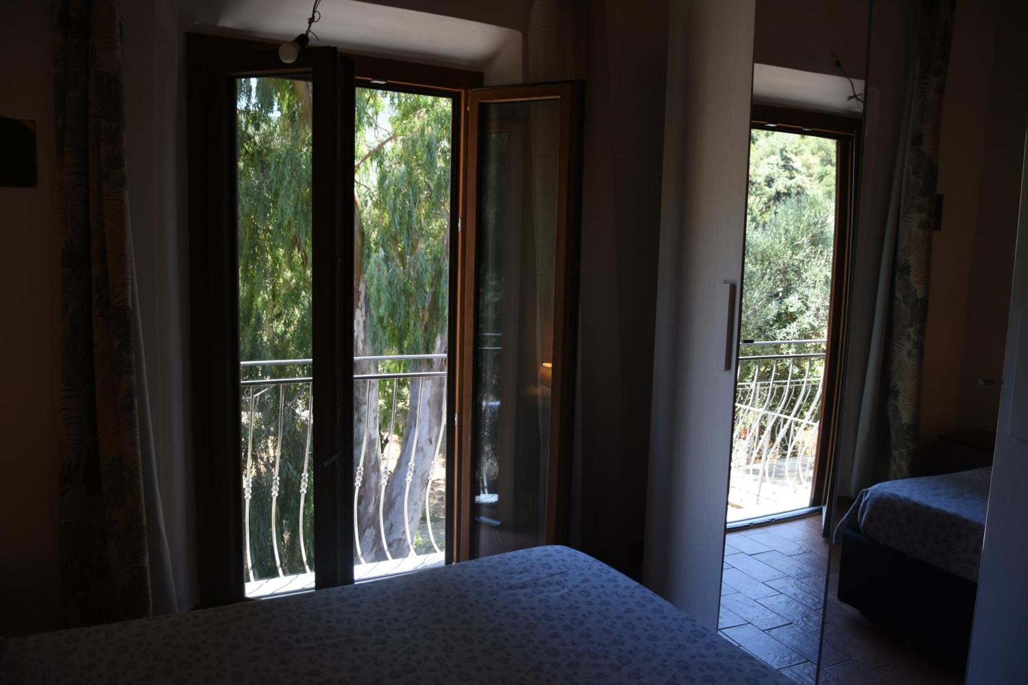 Elba Borgo Di Latrano Apartman Magazzini  Szoba fotó